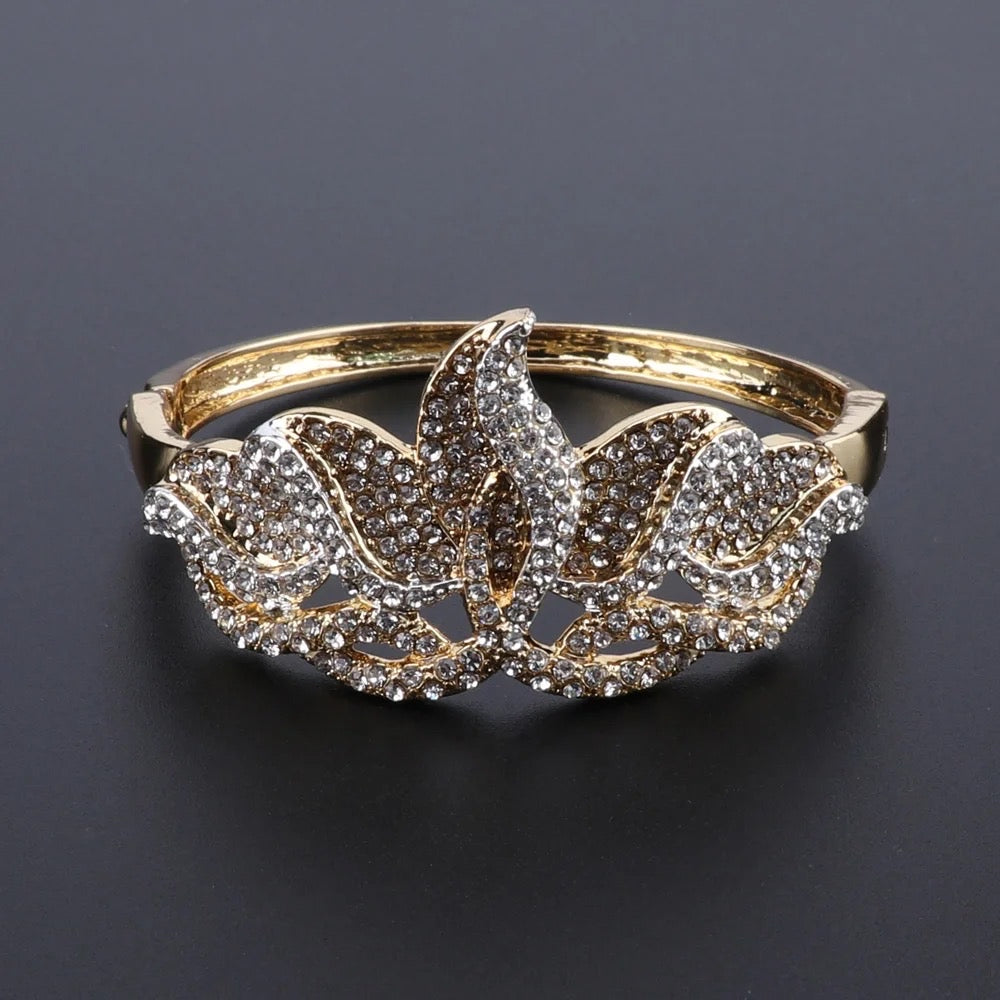 Kadeo Staff Jewelery Set