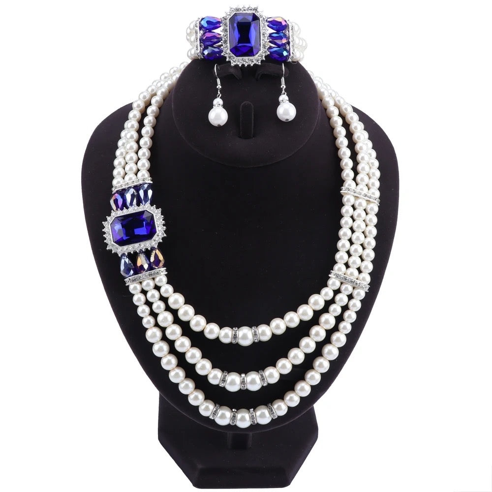 Tehuti Hemeralds Pearls Jewelery Set