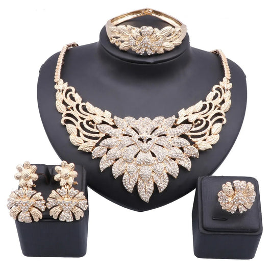 Lioness Gates Jewlery Set