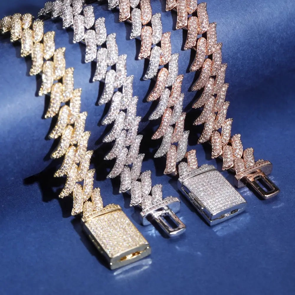 Smaat Feather Spyne 18mm Bracelets