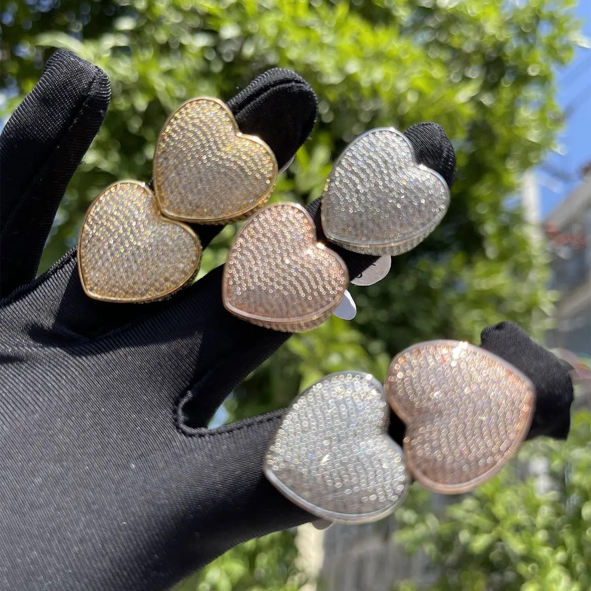 Weightless Hearts Rings